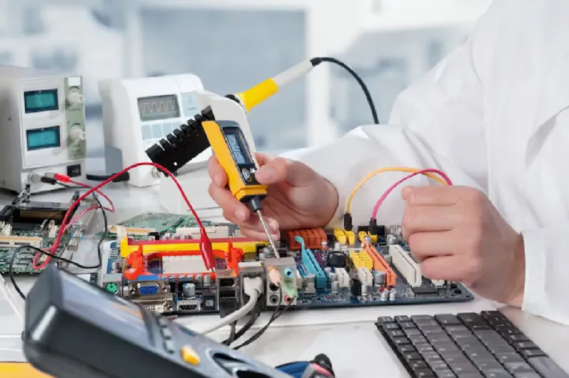 بازار کار رشته تعمیرات تجهیزات پزشکی فني و حرفه اي