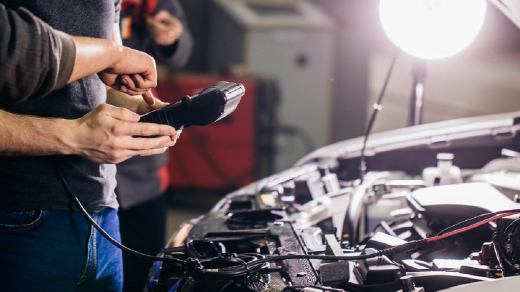 دوره آموزش برق خودرو خارجی