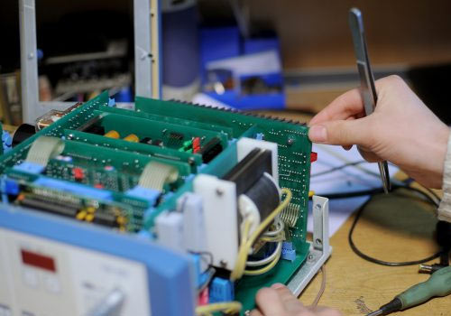 آموزشگاه تعمیرات تجهیزات دندان پزشکی در قم