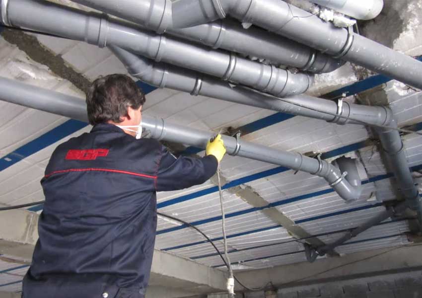 دستمزد لوله کشی آب به صورت متری