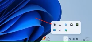 برنامه TranslucentTB در ناحیه System Tray.
