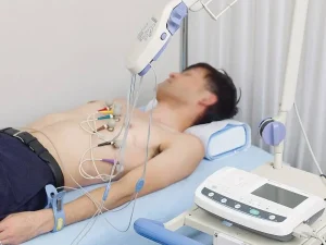 نوار قلب با دستگاه الکتروکاردیوگرام