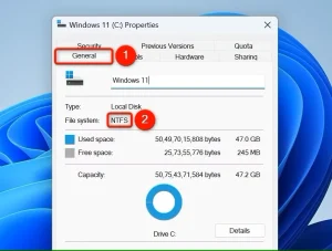 "General" و "NTFS" در پنجره "Properties" درایو برجسته شده است.