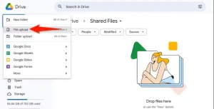 جدید > بارگذاری فایل در Google Drive برجسته شده است.