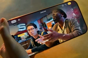 اسکرین شات از قابلیت Audio Mix در حال اجرا در صفحه نمایش آیفون 16 پرو.
اپل