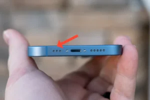 گریل میکروفون و اسپیکر آیفون.