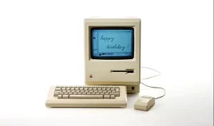 استودیو شات یک مکینتاش اصلی 128k.