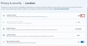 "خدمات مکان" در صفحه "مکان" برجسته شده است.