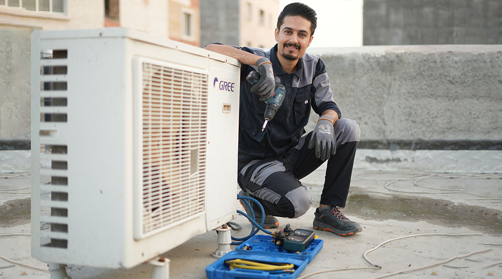 درآمد تعمیرکار کولر گازی