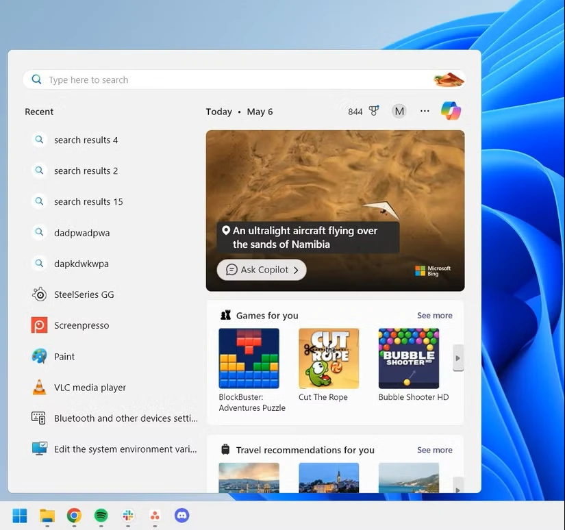 منوی شروع ویندوز ۱۱ با نوار جستجو باز.