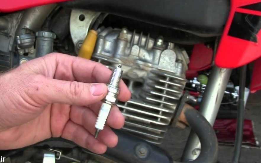 علت سیاه شدن شمع موتور سیکلت انژکتوری